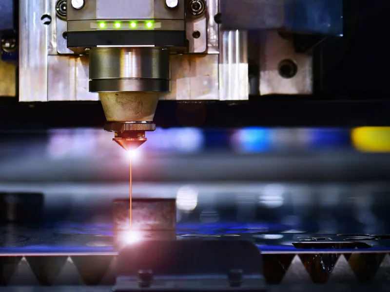 macchine-laser-per-carpenterie-e-officine-meccaniche