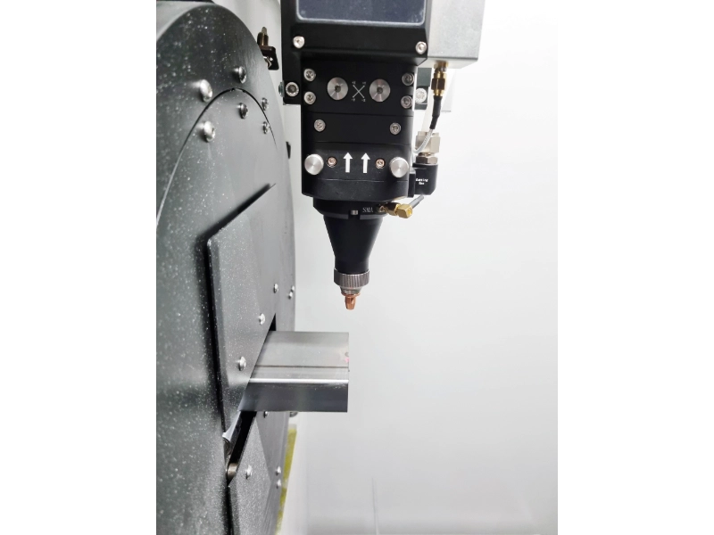 taglio-laser-tubolari-travi-profili